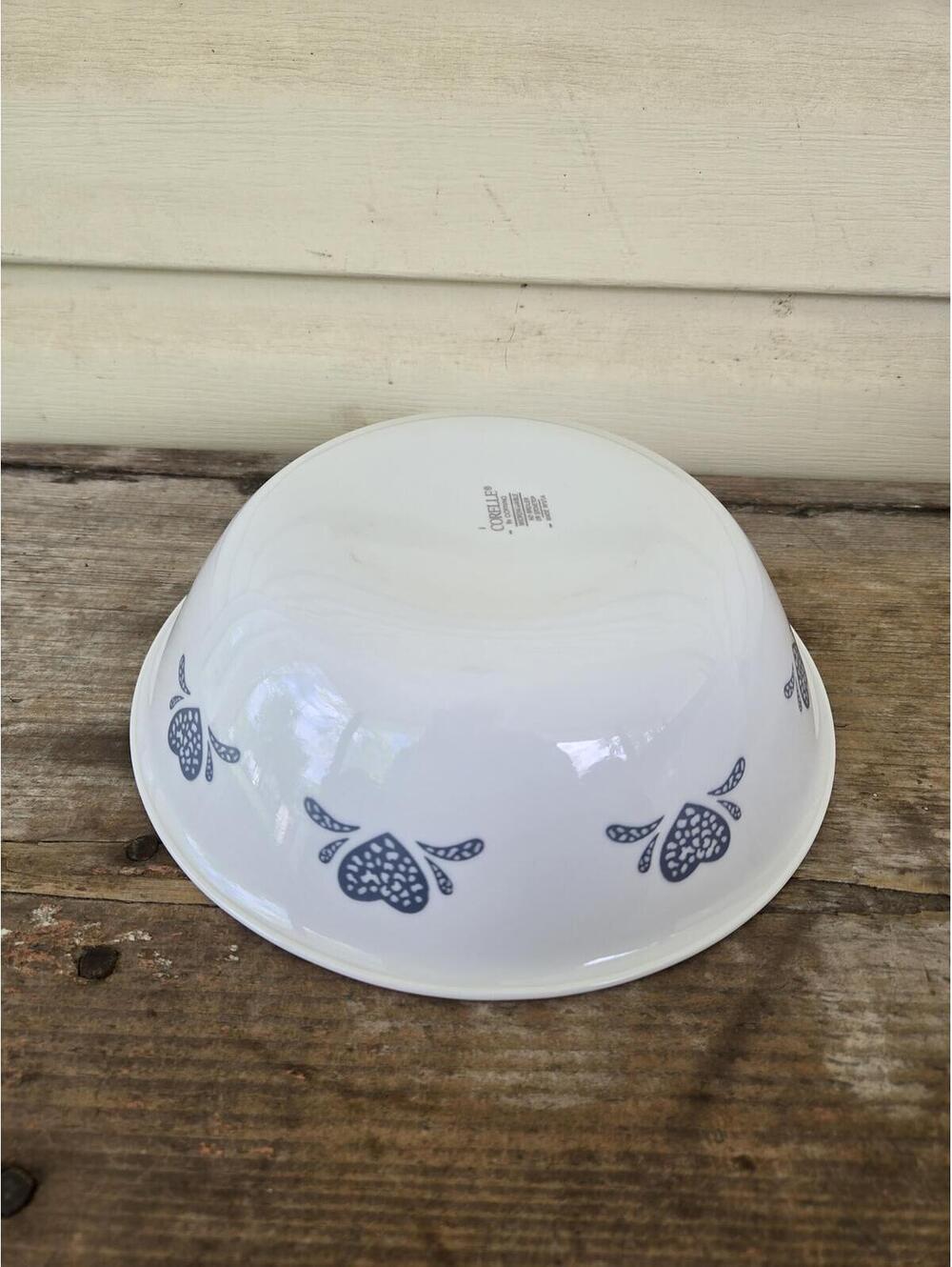 Corelle blue hearts 8.5" Vegetable Serving Bowl